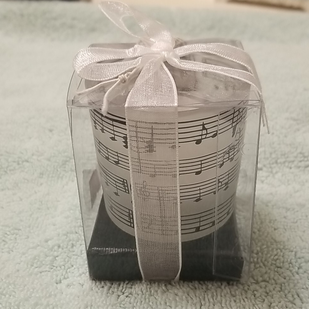 Aim gift votive candle